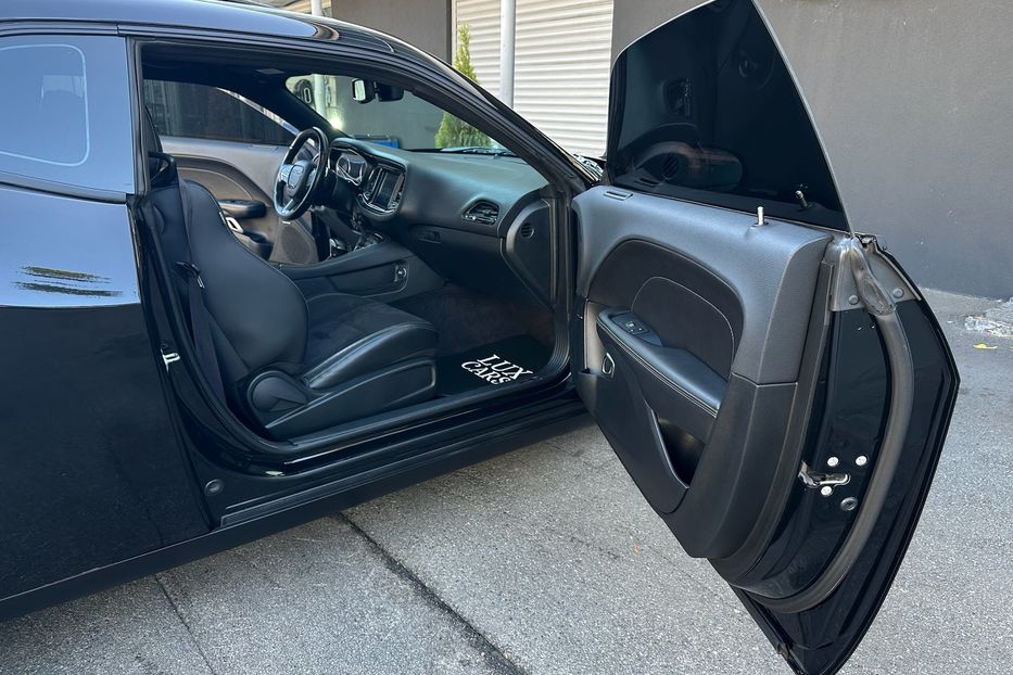 Продам Dodge Challenger SRT R/T Scat Pack 2019 года в Киеве