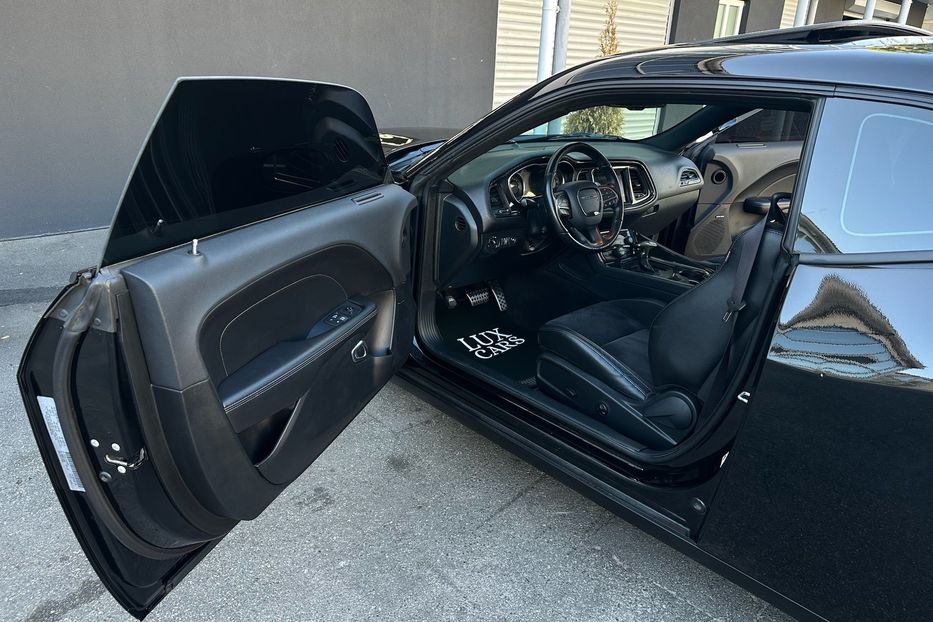 Продам Dodge Challenger SRT R/T Scat Pack 2019 года в Киеве