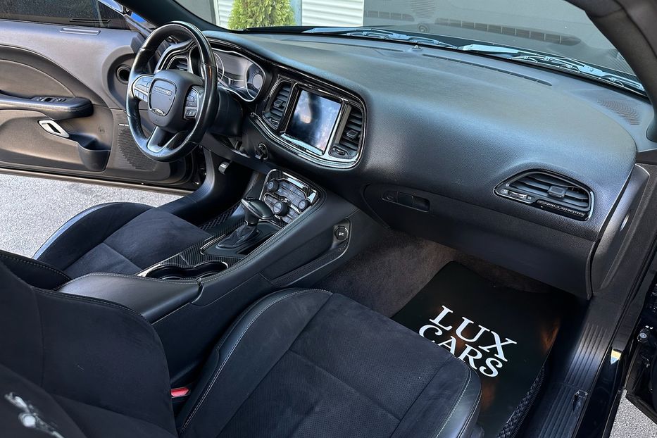 Продам Dodge Challenger SRT R/T Scat Pack 2019 года в Киеве