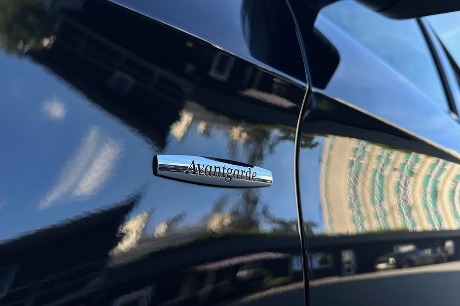 Продам Mercedes-Benz V-Class Avantgarde Extralong 250d 2016 года в Киеве