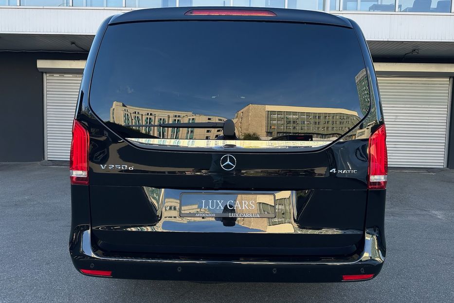 Продам Mercedes-Benz V-Class Avantgarde Extralong 250d 2016 года в Киеве