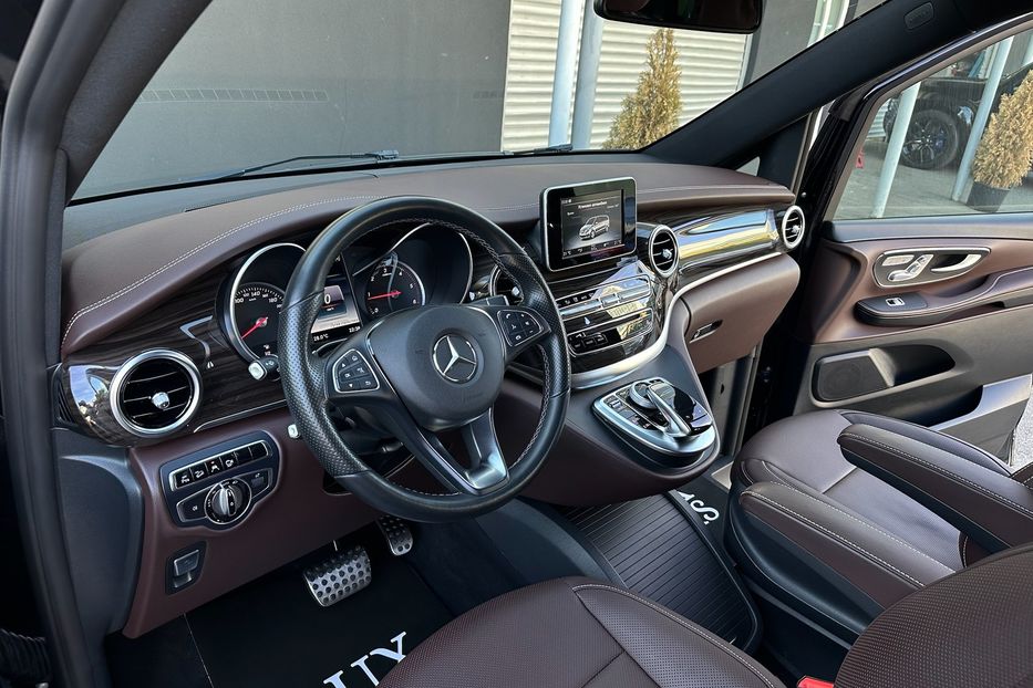 Продам Mercedes-Benz V-Class Avantgarde Extralong 250d 2016 года в Киеве