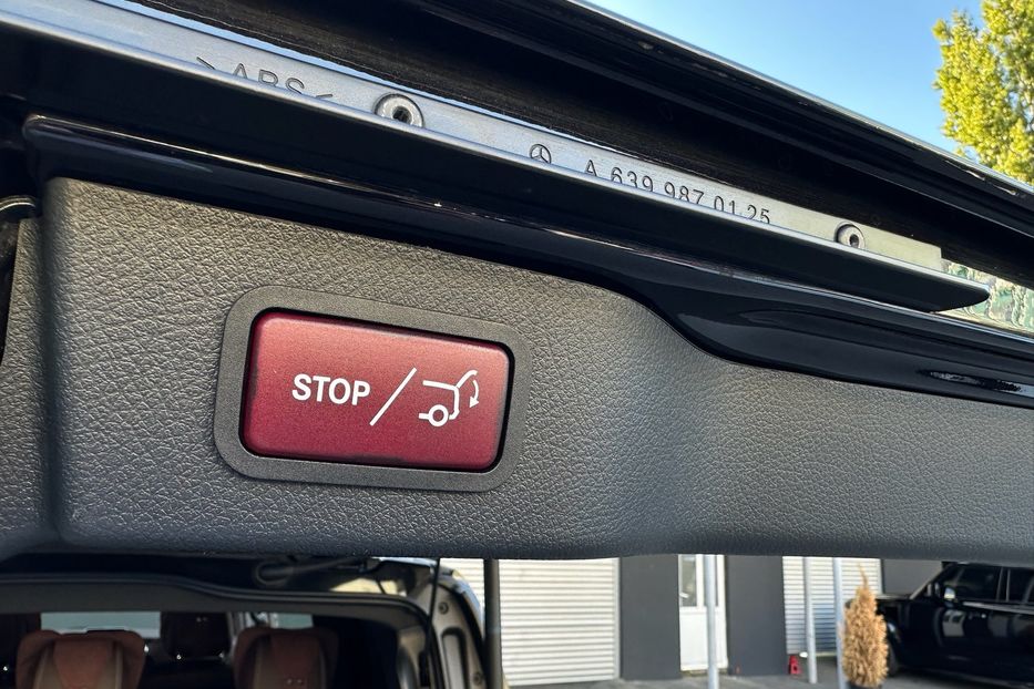 Продам Mercedes-Benz V-Class Avantgarde Extralong 250d 2016 года в Киеве