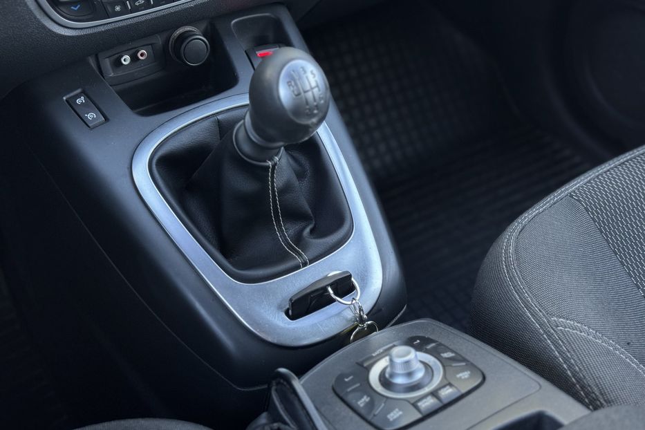 Продам Renault Scenic 2011 года в г. Умань, Черкасская область