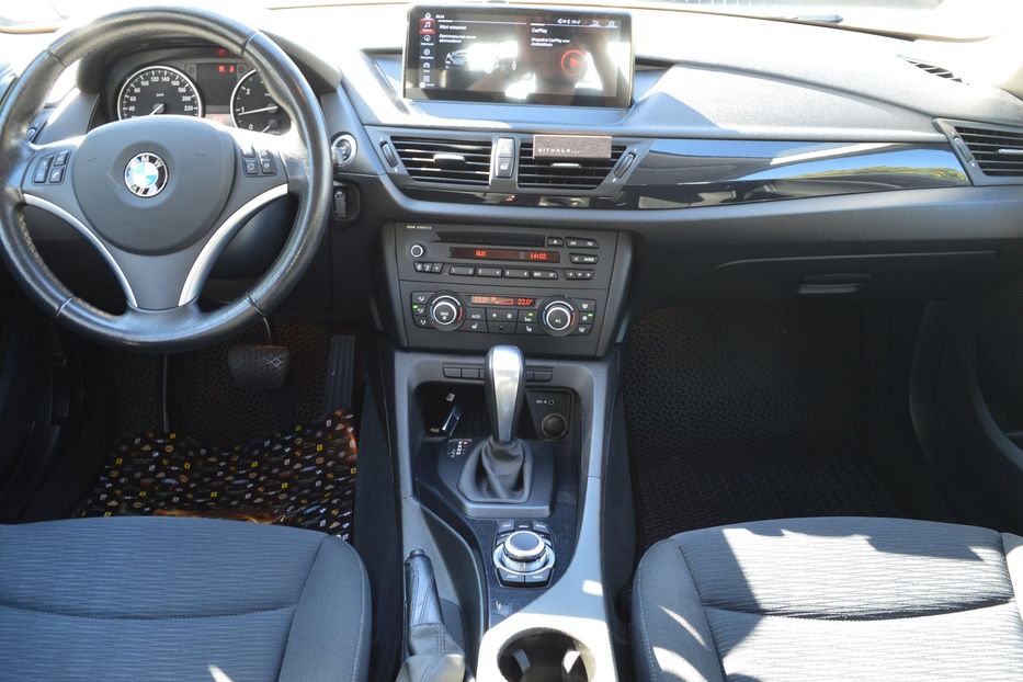 Продам BMW X1 2011 года в Одессе