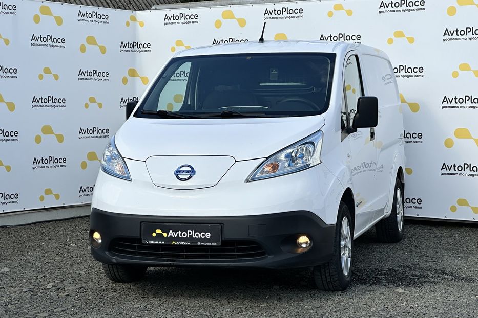 Продам Nissan NV груз. 200 2015 года в Луцке
