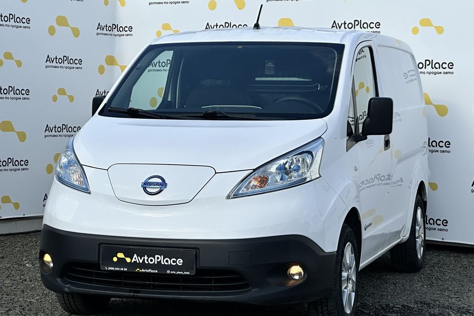 Продам Nissan NV груз. 200 2015 года в Луцке