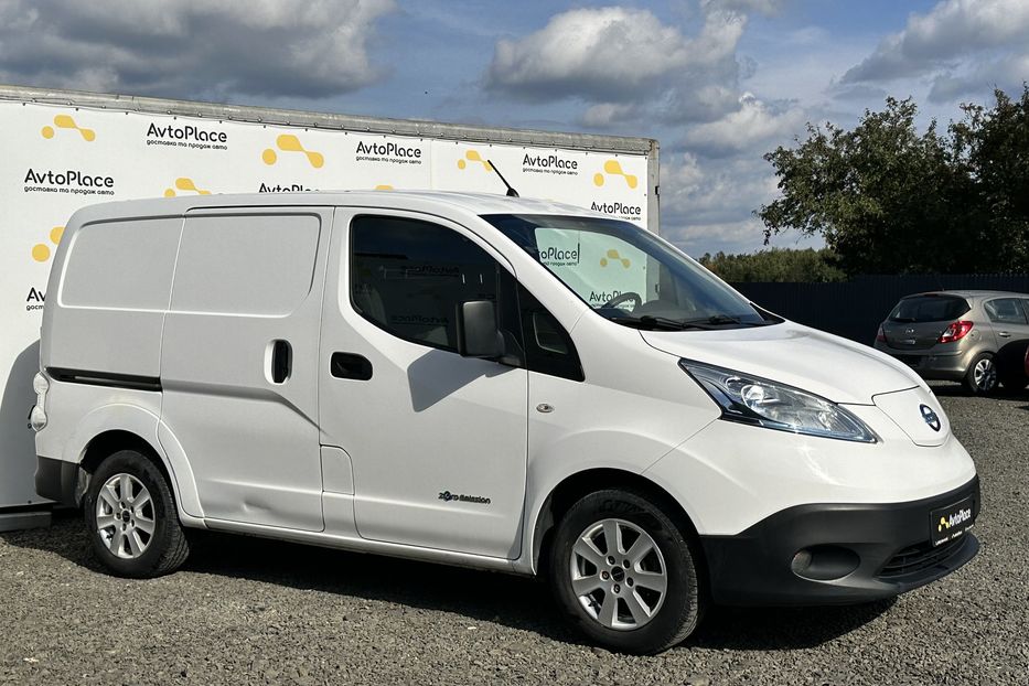 Продам Nissan NV груз. 200 2015 года в Луцке