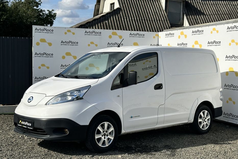 Продам Nissan NV груз. 200 2015 года в Луцке