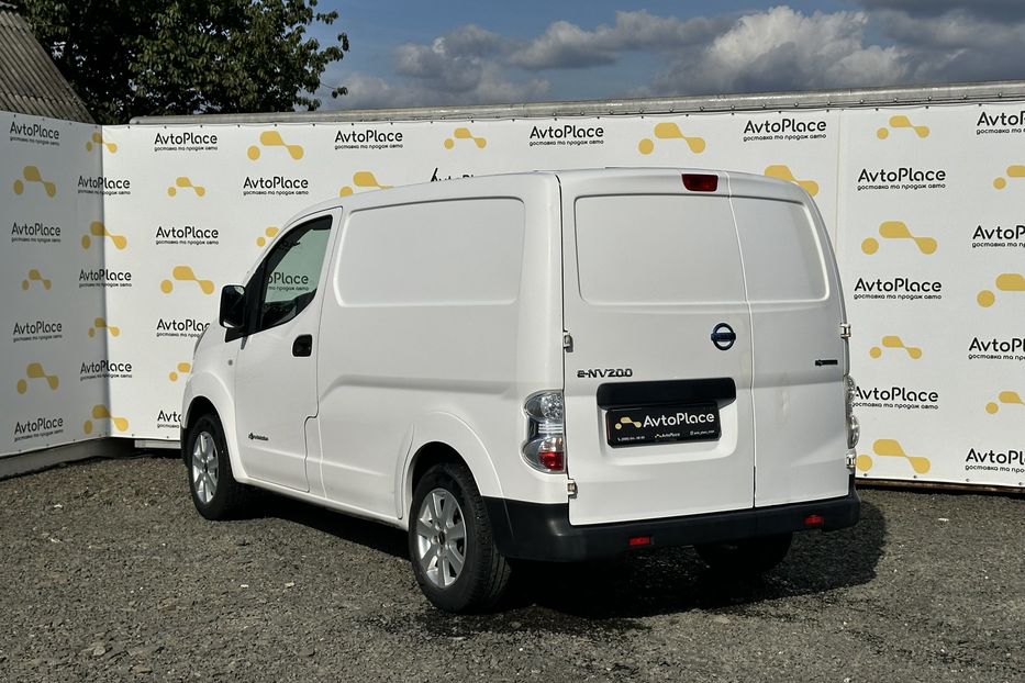 Продам Nissan NV груз. 200 2015 года в Луцке