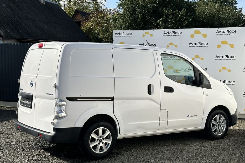 Продам Nissan NV груз. 200 2015 года в Луцке