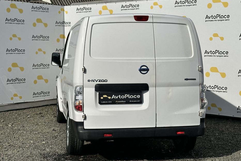 Продам Nissan NV груз. 200 2015 года в Луцке