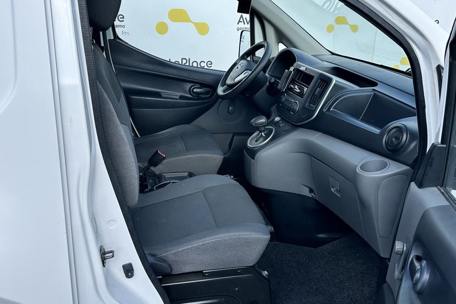 Продам Nissan NV груз. 200 2015 года в Луцке