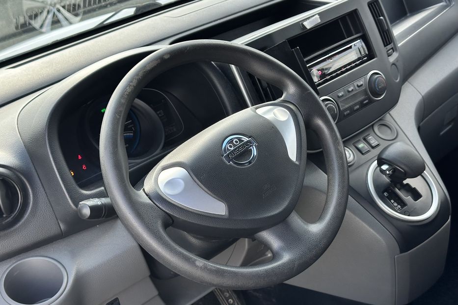 Продам Nissan NV груз. 200 2015 года в Луцке