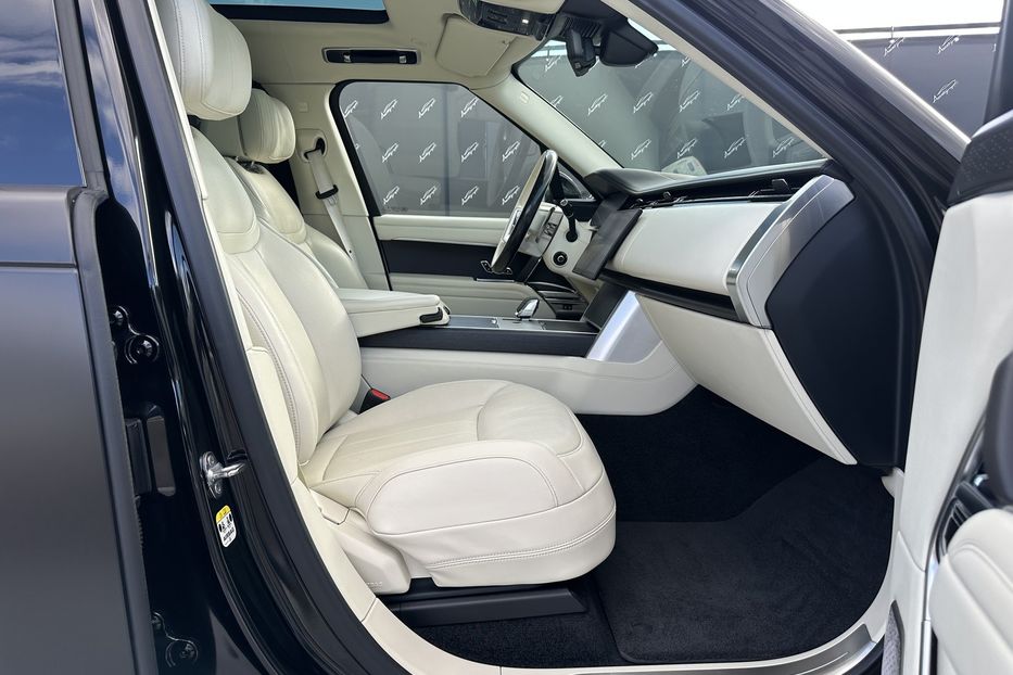 Продам Land Rover Range Rover Long Autobiography diesel 2023 года в Киеве