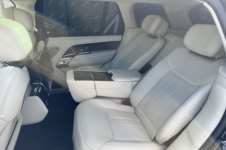 Продам Land Rover Range Rover Long Autobiography diesel 2023 года в Киеве