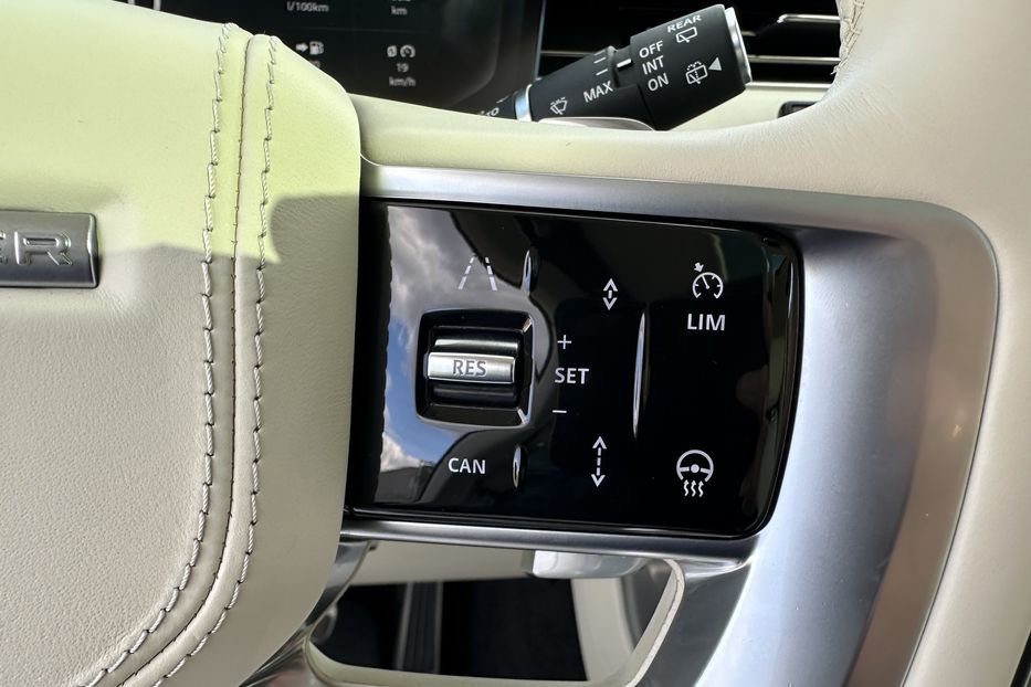 Продам Land Rover Range Rover Long Autobiography diesel 2023 года в Киеве