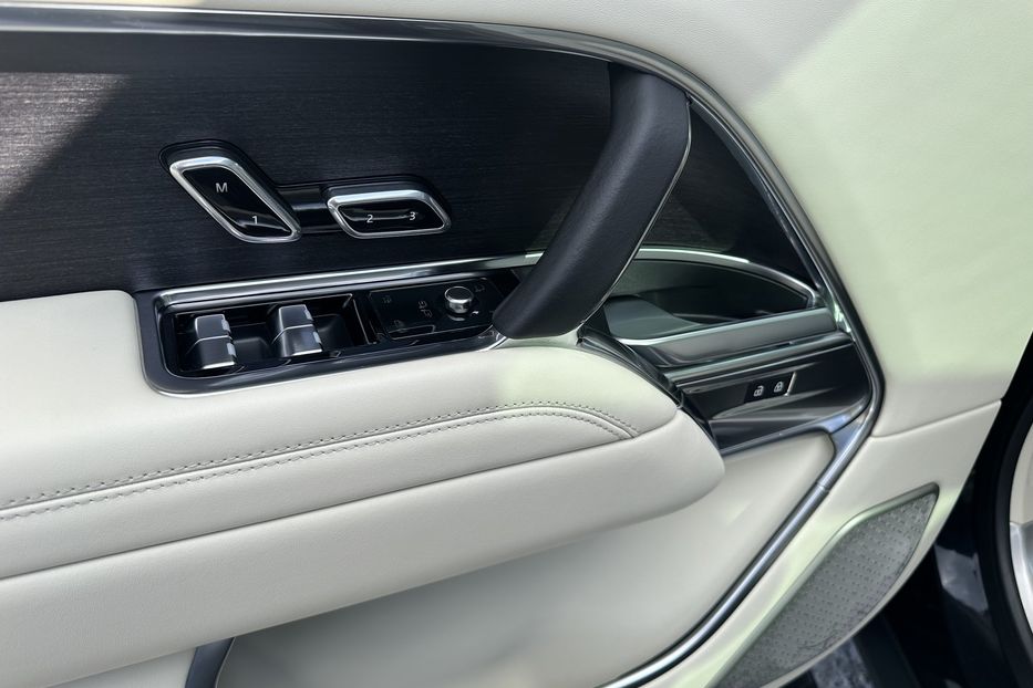 Продам Land Rover Range Rover Long Autobiography diesel 2023 года в Киеве