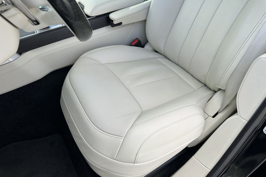 Продам Land Rover Range Rover Long Autobiography diesel 2023 года в Киеве