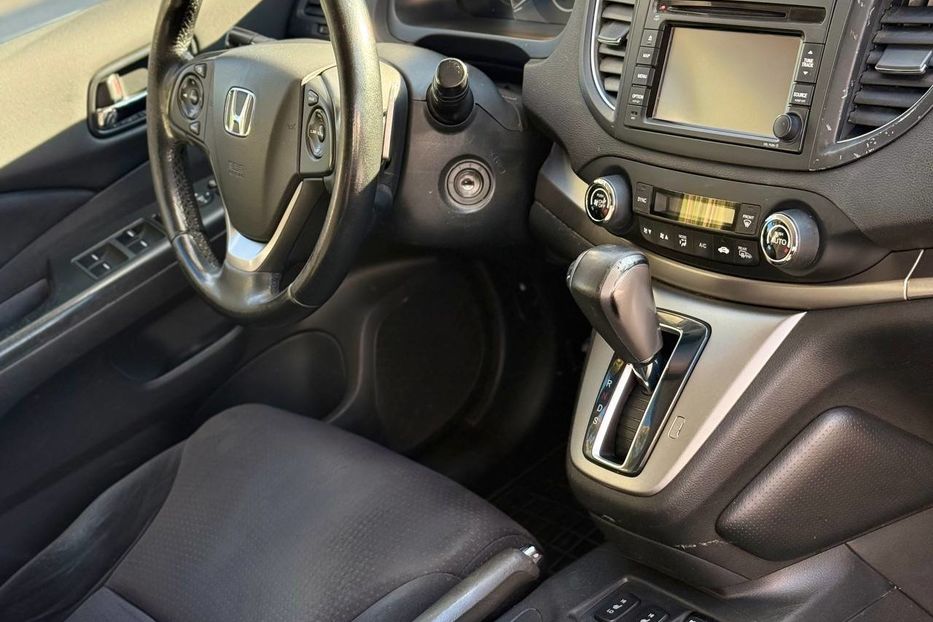 Продам Honda CR-V 2013 года в Днепре