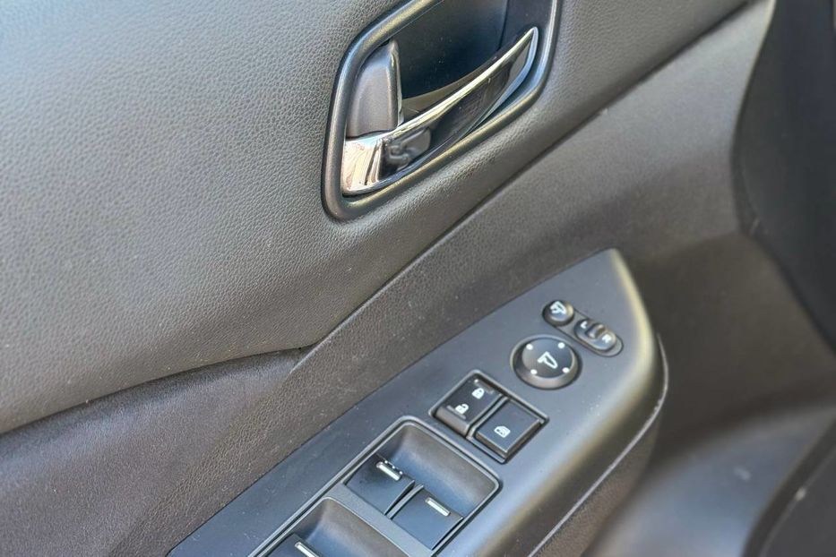 Продам Honda CR-V 2013 года в Днепре