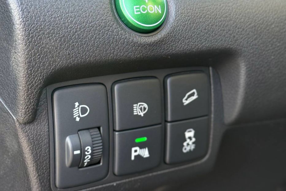 Продам Honda CR-V 2013 года в Днепре