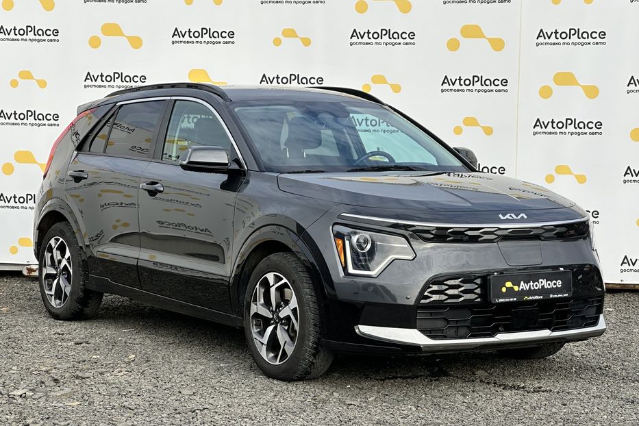 Продам Kia Niro 64 kw 2023 года в Луцке