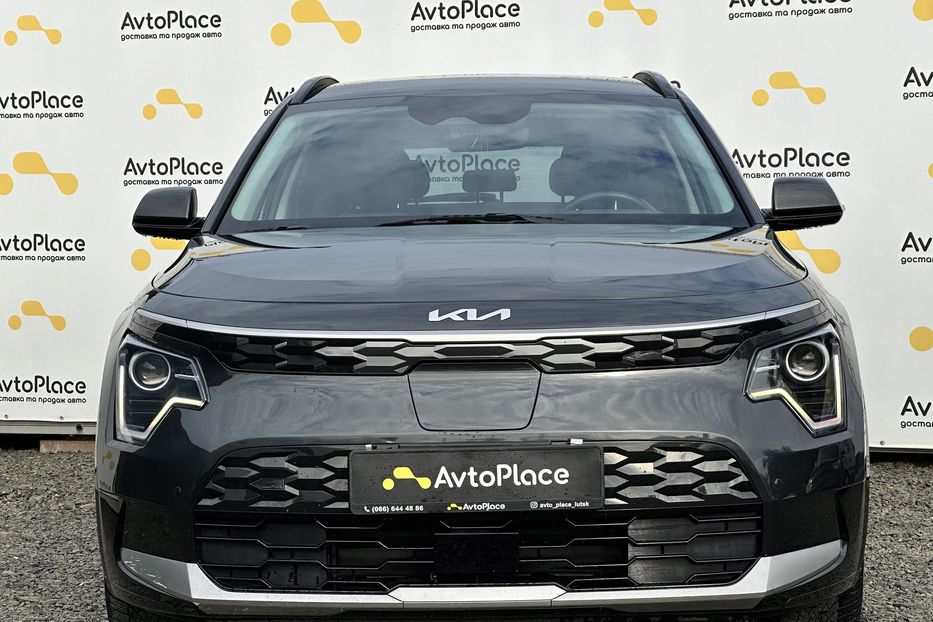 Продам Kia Niro 64 kw 2023 года в Луцке