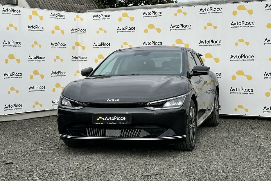 Продам Kia EV6 2022 года в Луцке