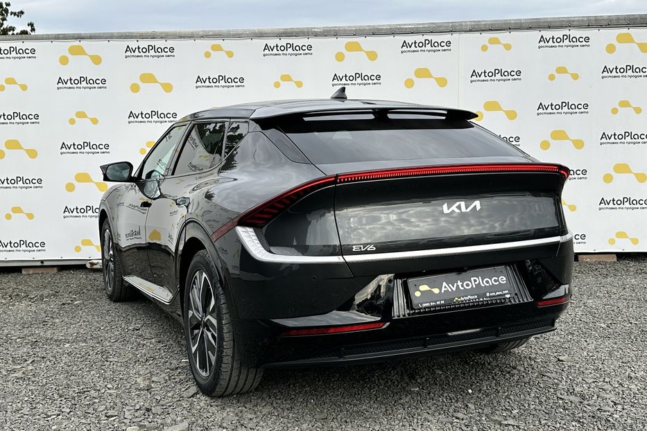Продам Kia EV6 2022 года в Луцке