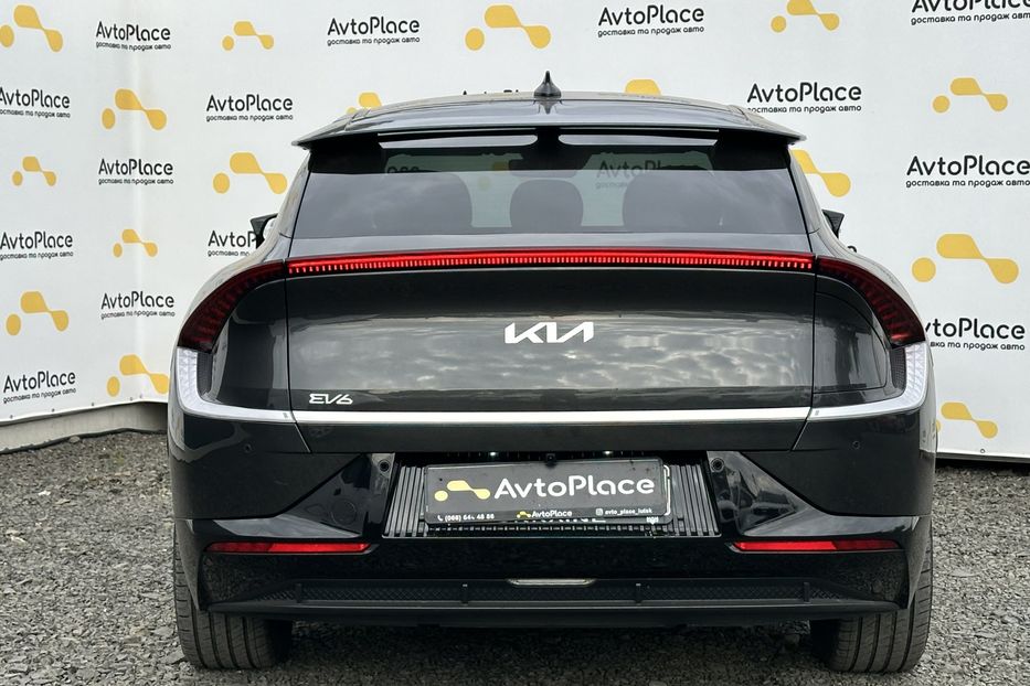 Продам Kia EV6 2022 года в Луцке