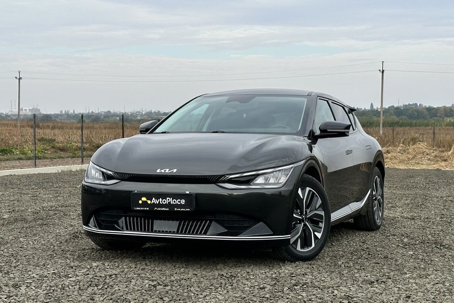 Продам Kia EV6 2022 года в Луцке