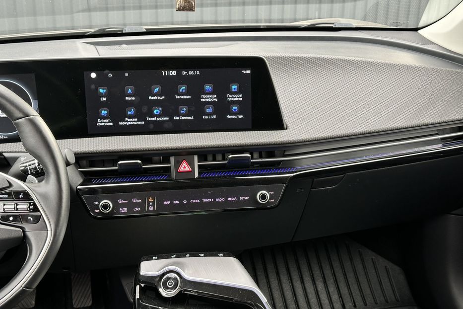 Продам Kia EV6 2022 года в Луцке