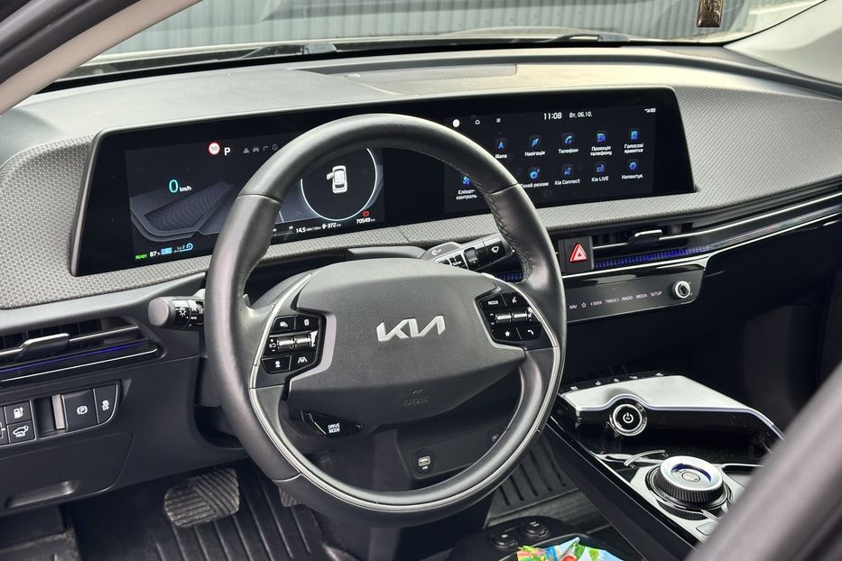 Продам Kia EV6 2022 года в Луцке