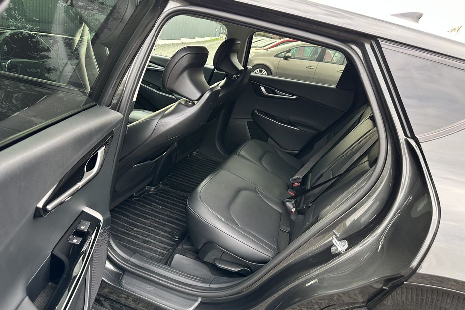 Продам Kia EV6 2022 года в Луцке