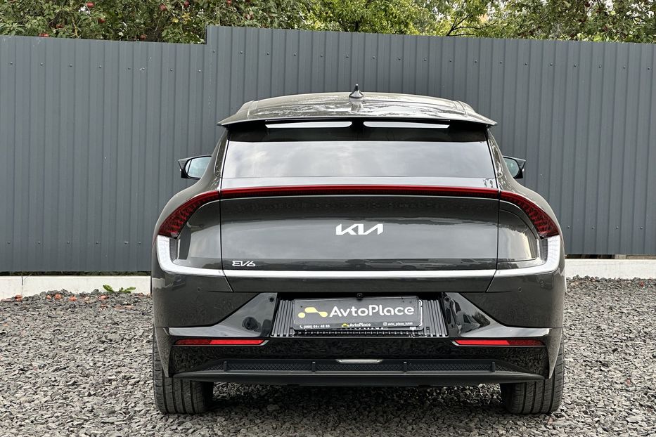Продам Kia EV6 2022 года в Луцке