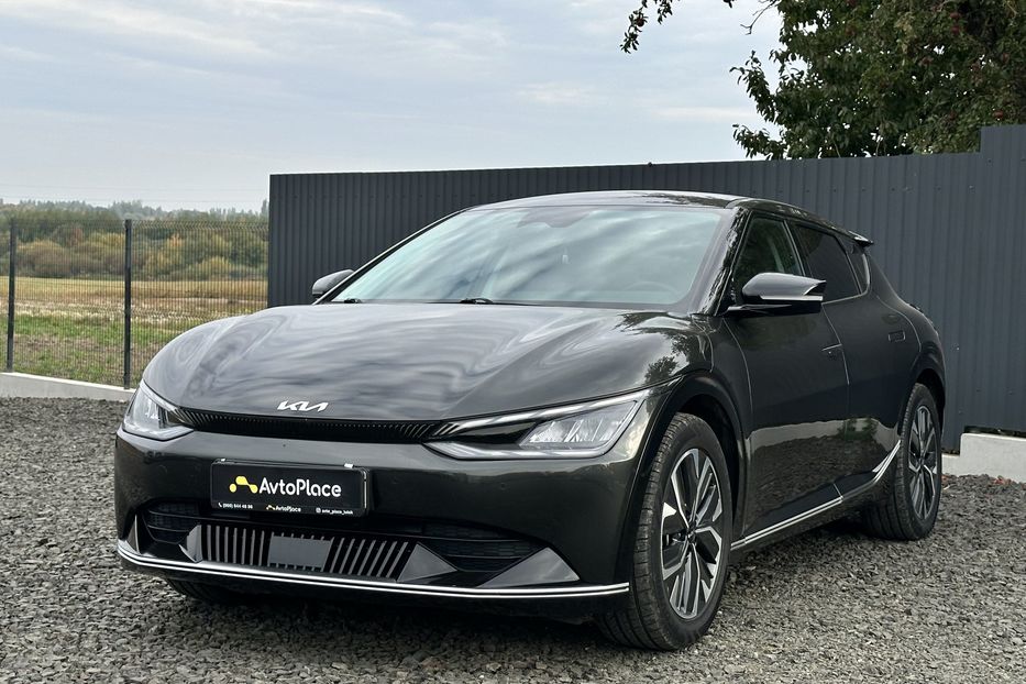 Продам Kia EV6 2022 года в Луцке