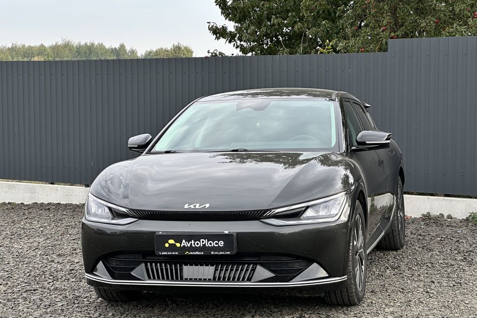 Продам Kia EV6 2022 года в Луцке