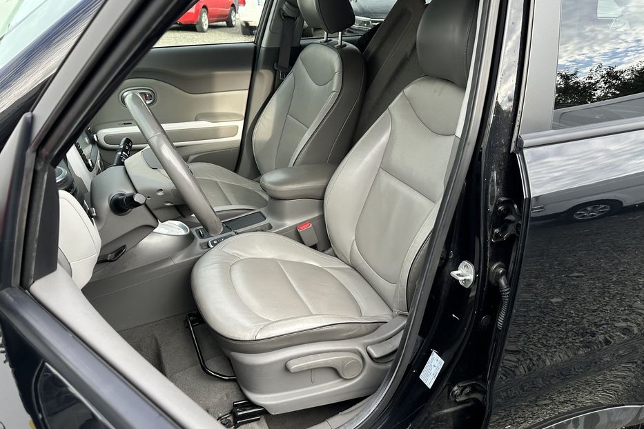 Продам Kia Soul 27 квт 2014 года в Луцке