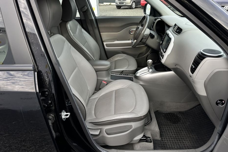 Продам Kia Soul 27 квт 2014 года в Луцке
