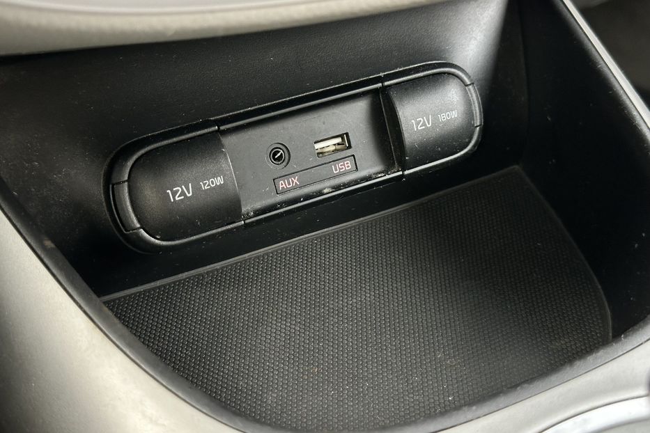 Продам Kia Soul 27 квт 2014 года в Луцке
