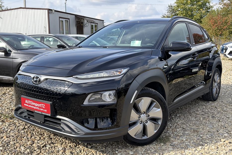 Продам Hyundai Kona 64kWhМакс.комплектація PREMIUM 2020 года в Львове