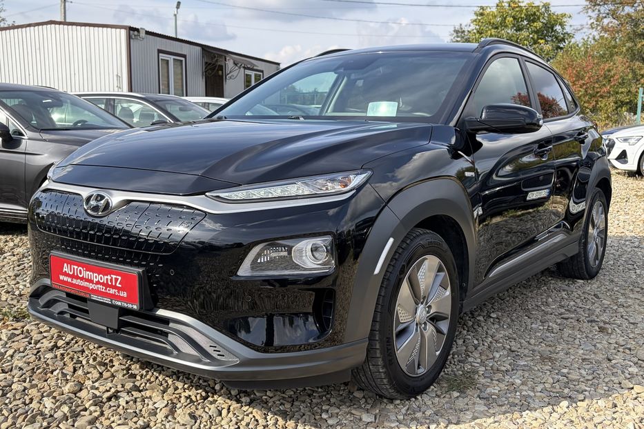 Продам Hyundai Kona 64kWhМакс.комплектація PREMIUM 2020 года в Львове