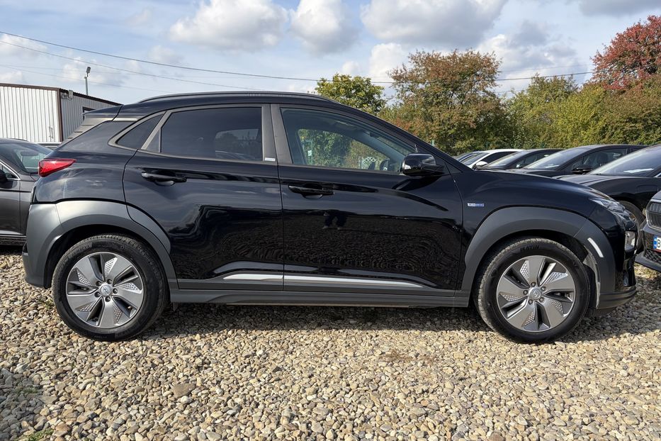Продам Hyundai Kona 64kWhМакс.комплектація PREMIUM 2020 года в Львове