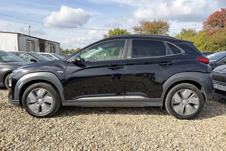 Продам Hyundai Kona 64kWhМакс.комплектація PREMIUM 2020 года в Львове