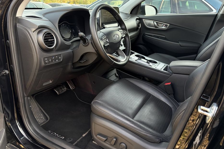 Продам Hyundai Kona 64kWhМакс.комплектація PREMIUM 2020 года в Львове