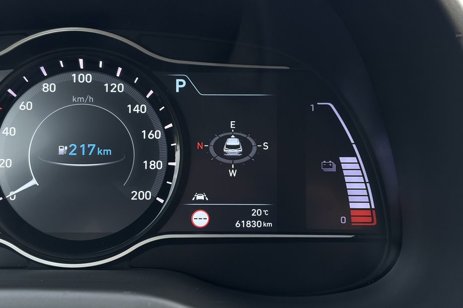 Продам Hyundai Kona 64kWhМакс.комплектація PREMIUM 2020 года в Львове