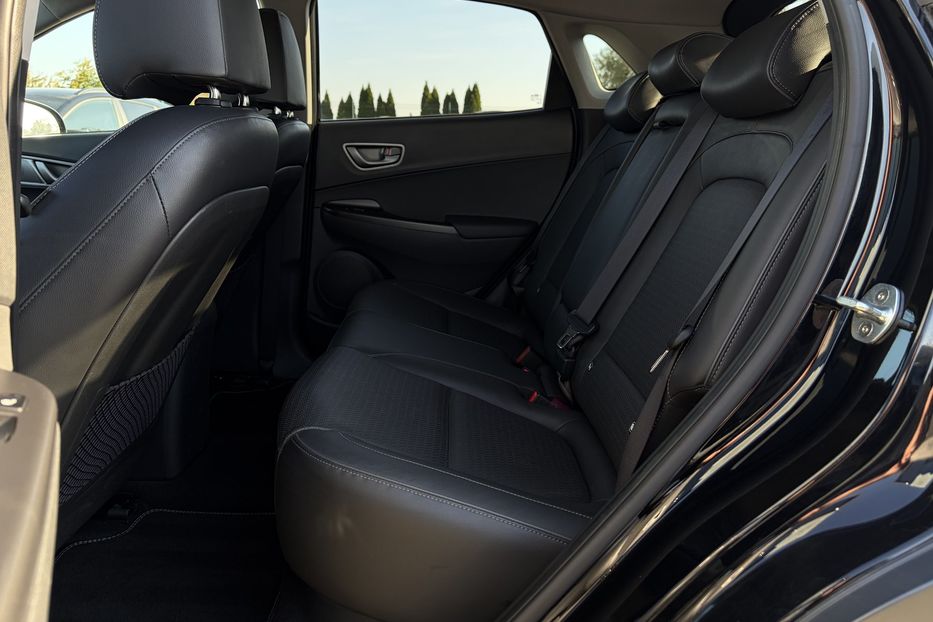 Продам Hyundai Kona 64kWhМакс.комплектація PREMIUM 2020 года в Львове