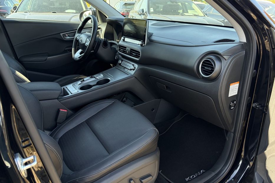 Продам Hyundai Kona 64kWhМакс.комплектація PREMIUM 2020 года в Львове