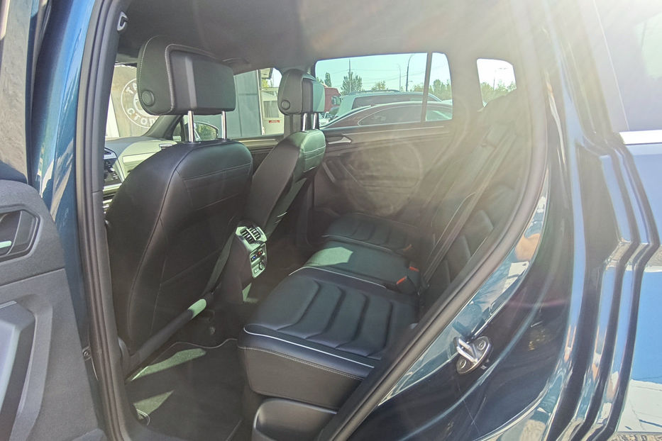 Продам Volkswagen Tiguan R-Line 2021 года в Киеве